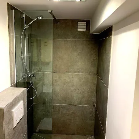 Apartmán Rhein Souterrain Study